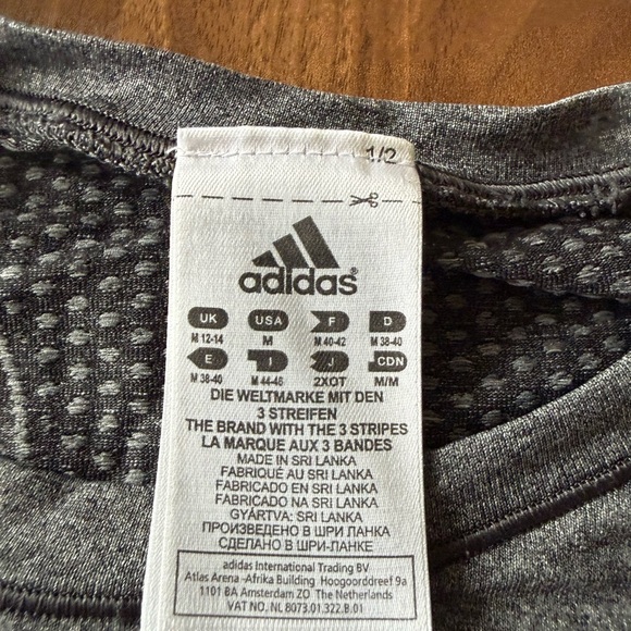 Adidas Too - Picture 4 of 5